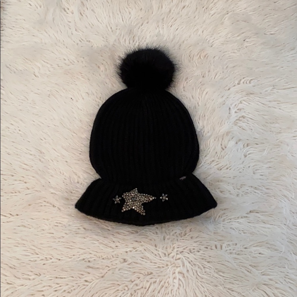 Black beanie